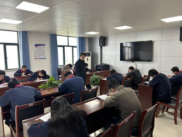 建材公司、檢測公司聯(lián)合開展管理人員業(yè)務提升考試